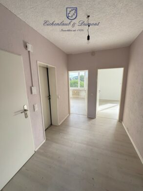 Helle gepflegte 3-ZKB Wohnung in zentraler Lage, 66130 Saarbrücken / Güdingen, Etagenwohnung