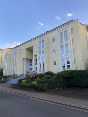Moderne 3-ZKB Wohnung mit Balkon + TG-Stellplatz in Uninähe, 66125 Saarbrücken / Dudweiler, Etagenwohnung