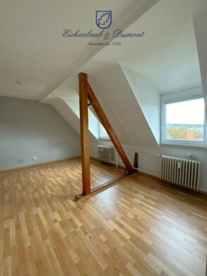 4 ZKB DG Wohnung, als Maisonette ausbaubar, sofort verfügbar, 66119 Saarbrücken / Sankt Arnual, Etagenwohnung