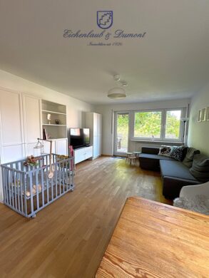 Modern renovierte 4-ZKB mit Balkon + Garage in bevorzugter Höhenlage, 66119 Saarbrücken / Sankt Arnual, Etagenwohnung