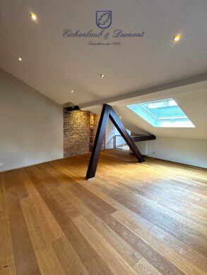 Hochwertig sanierte Maisonette-Wohnung auf dem St. Johanner Markt, 66111 Saarbrücken / Sankt Johann, Etagenwohnung