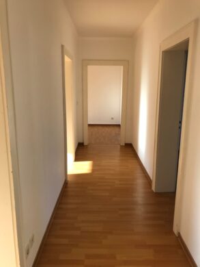 Helle 4-ZKB Wohnung in verkehrsgünstiger Lage, 66113 Saarbrücken / Malstatt, Etagenwohnung