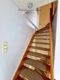 Gepflegtes 2-Familienhaus mit Garten und Terrassen, bereits Teileigentum gebildet - Treppe zum DG