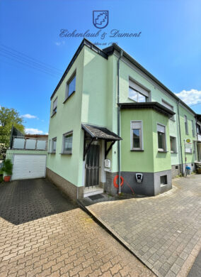 Gepflegtes 2-Familienhaus mit Garten und Terrassen, bereits Teileigentum gebildet, 66793 Saarwellingen, Zweifamilienhaus
