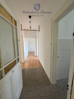 Altbaucharme: 4-ZKB Eigentumswohnung mit Balkon, sofort verfügbar, 66117 Saarbrücken / Habsterdick, Etagenwohnung