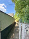 "Bellevue im Dornröschenschlaf", Haus in Top-Lage. Sackgasse am Waldrand. - Eingang untere Ebene