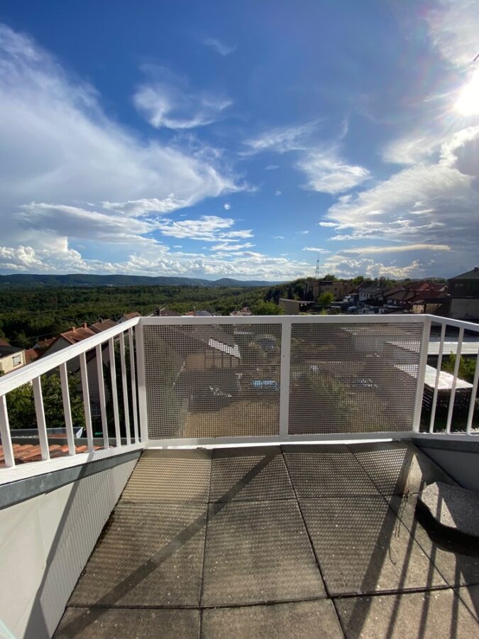 Helle, renovierte 2 ZKB Wohnung mit Balkon - Photo 4